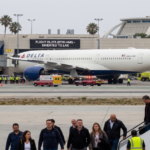 Delta Flight DL275 Diverted LAX